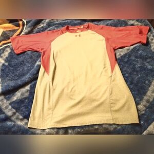 Under Armour shirt size large